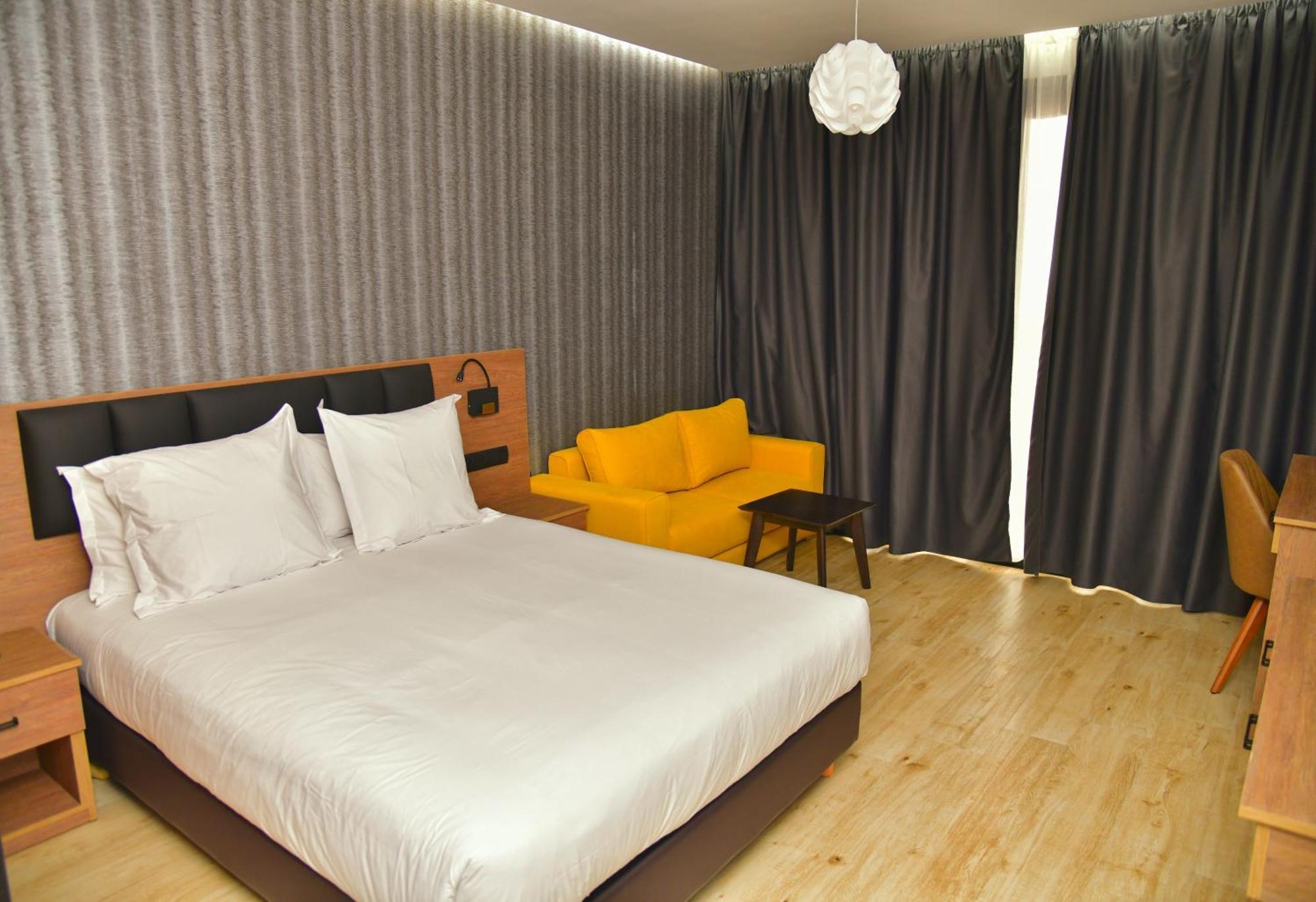 Hotel Surf One 3*
